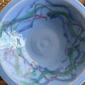Stunning Vintage/Handmade Pottery Bowl​